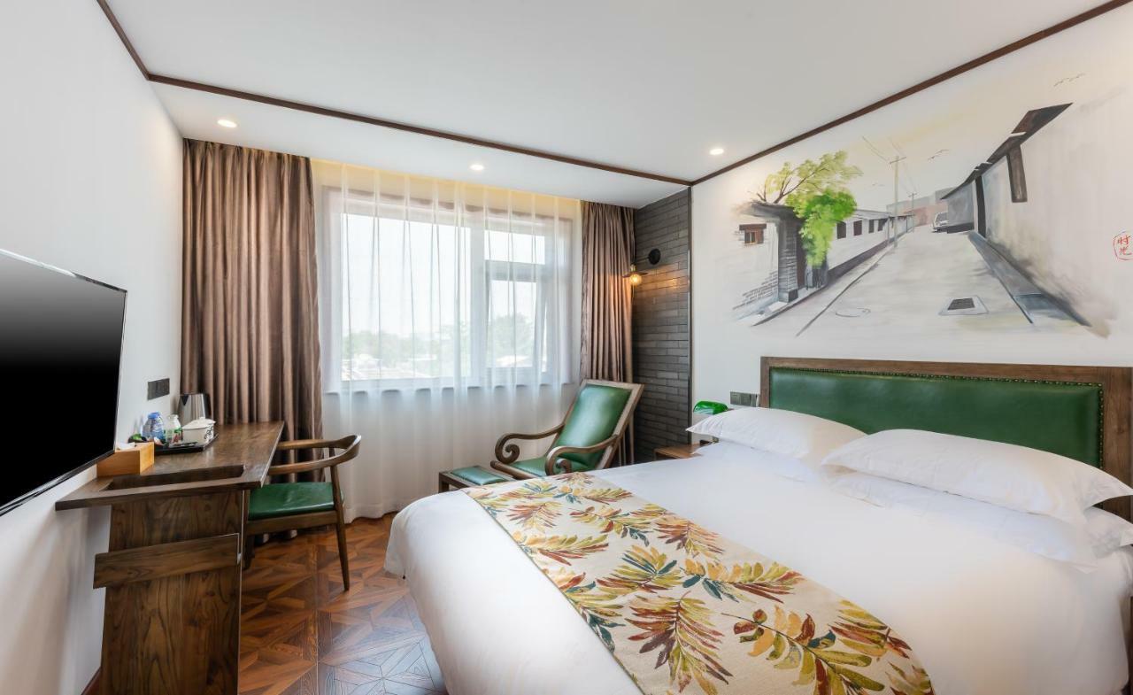 Nostalgia Hotel Near Prince Gong'S Mansion- Beihai Park, Tian'Anmen Square, Nanluoguxiang Hutong, Huguosi Hutong Snack Street, 5 Minutes Walk Away From Ping'Anli Subway Station, Free Ice Cream And Laundry Service,English Communication Well Peking Kültér fotó